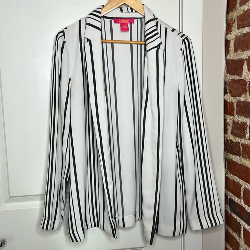 STRIPED BLAZER